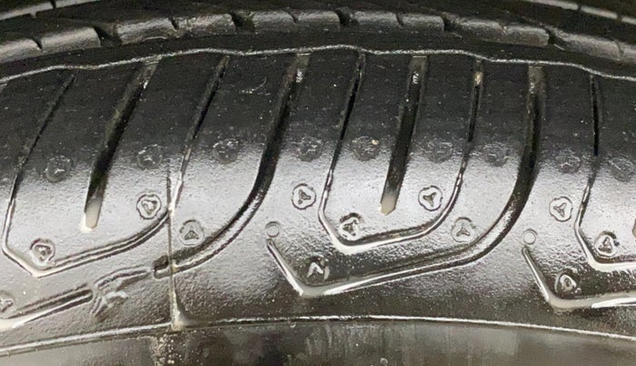 2020 Toyota YARIS G MT, Petrol, Manual, 48,693 km, Right Front Tyre Tread