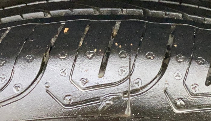 2020 Toyota YARIS G MT, Petrol, Manual, 48,693 km, Left Rear Tyre Tread