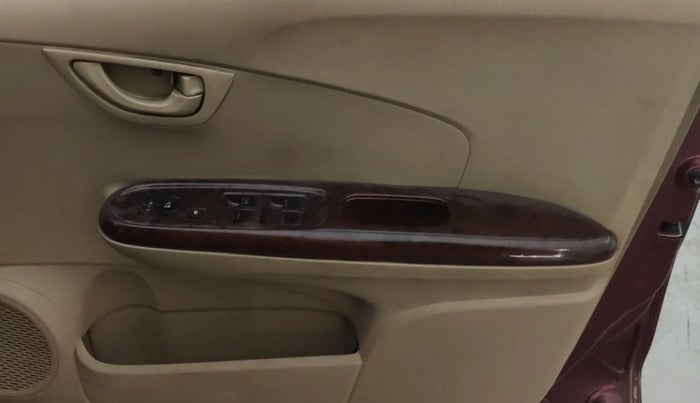 2014 Honda Amaze 1.2L I-VTEC S AT, Petrol, Automatic, 64,829 km, Driver Side Door Panels Control