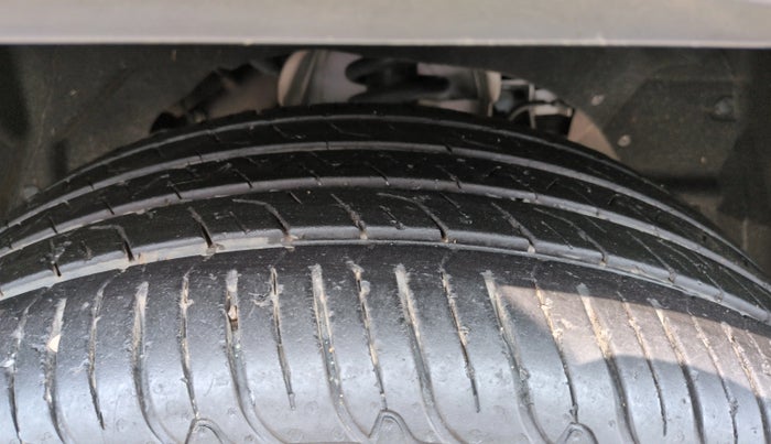 2024 MG GLOSTER SAVVY 2.0 TURBO 7 STR 2WD, Diesel, Automatic, 17,351 km, Right Rear Tyre Tread