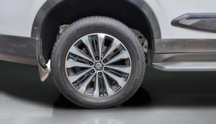 2024 MG GLOSTER SAVVY 2.0 TURBO 7 STR 2WD, Diesel, Automatic, 17,351 km, Right Rear Wheel