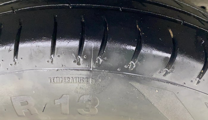 2012 Hyundai i10 MAGNA 1.2, CNG, Manual, 93,204 km, Left Rear Tyre Tread