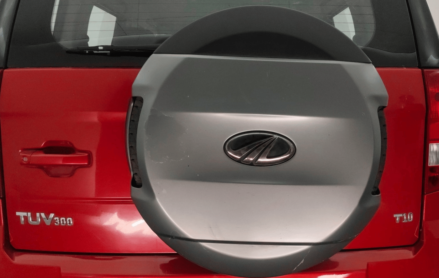 2018 Mahindra TUV300 T10, Diesel, Manual, 93,366 km, Spare Tyre