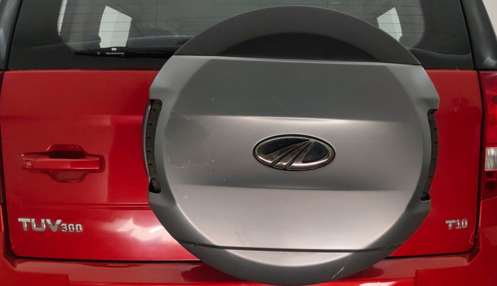 2018 Mahindra TUV300 T10, Diesel, Manual, 93,366 km, Spare Tyre