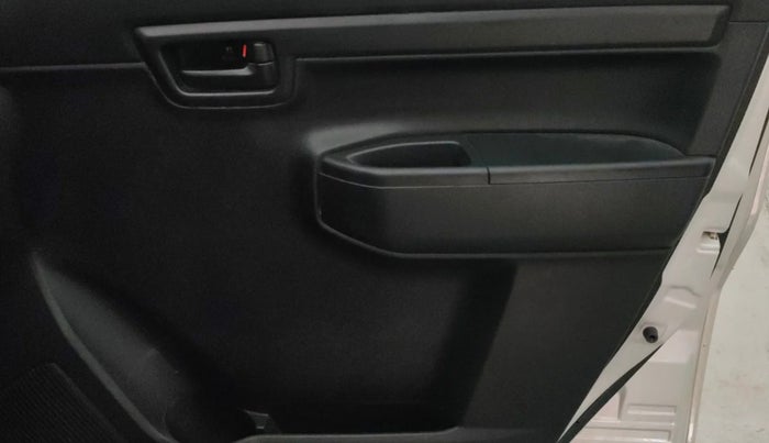 2019 Maruti S PRESSO VXI (O), Petrol, Manual, 26,434 km, Driver Side Door Panels Control