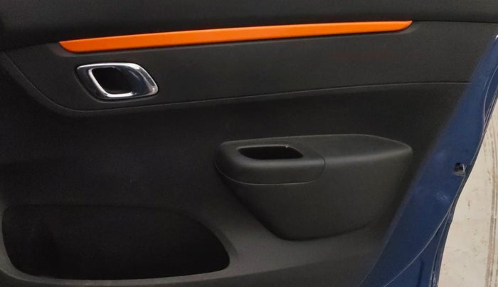 2020 Renault Kwid CLIMBER 1.0 (O), Petrol, Manual, 44,243 km, Driver Side Door Panels Control