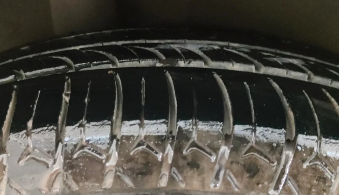 2019 Maruti New Wagon-R ZXI 1.2 AMT, Petrol, Automatic, 64,868 km, Right Rear Tyre Tread