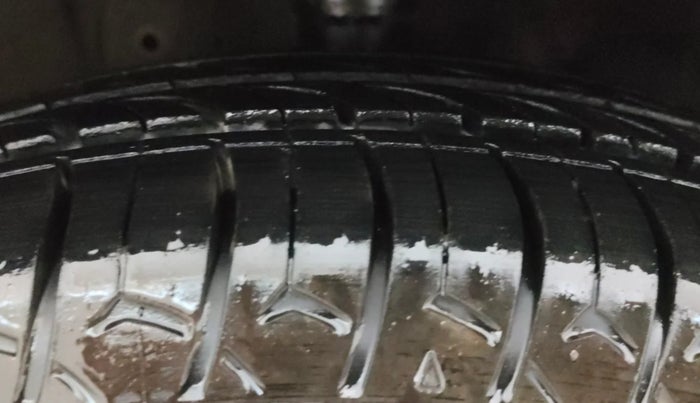 2019 Maruti New Wagon-R ZXI 1.2 AMT, Petrol, Automatic, 64,868 km, Right Front Tyre Tread