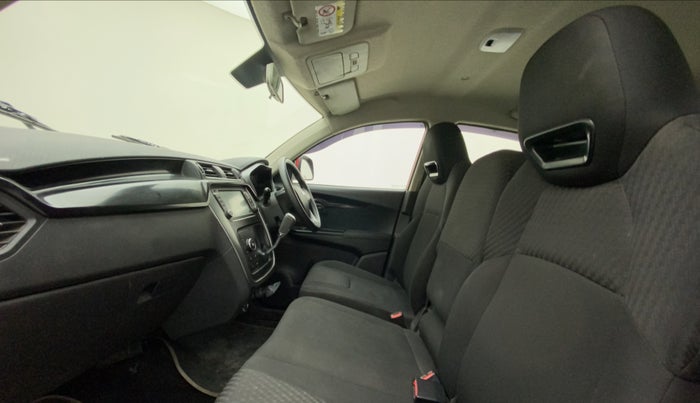 2018 Mahindra KUV 100 NXT K8 P 6 STR, Petrol, Manual, 33,091 km, Right Side Front Door Cabin