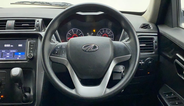 2018 Mahindra KUV 100 NXT K8 P 6 STR, Petrol, Manual, 33,091 km, Steering Wheel Close Up