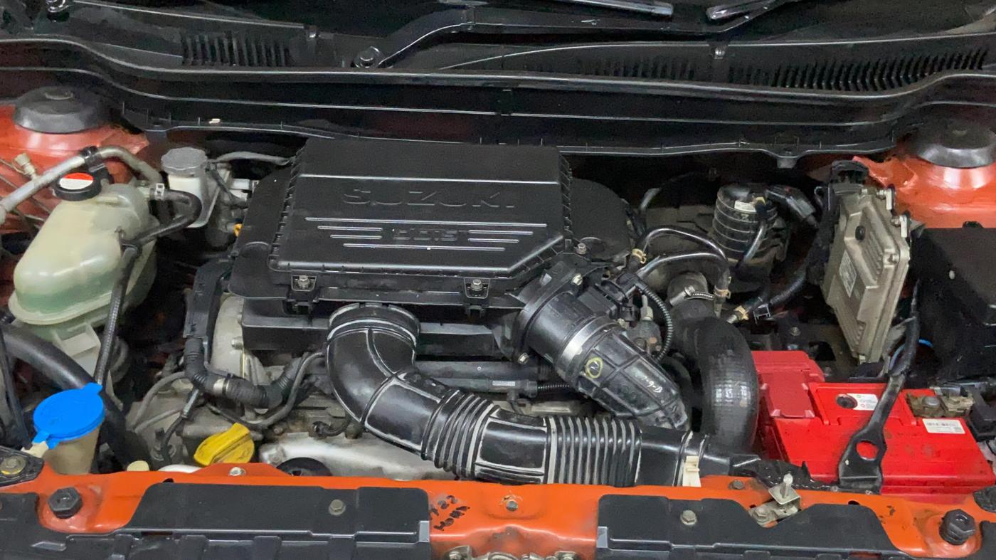 2018 Maruti Vitara Brezza ZDI PLUS, Diesel, Manual, 1,45,473 km, Engine View