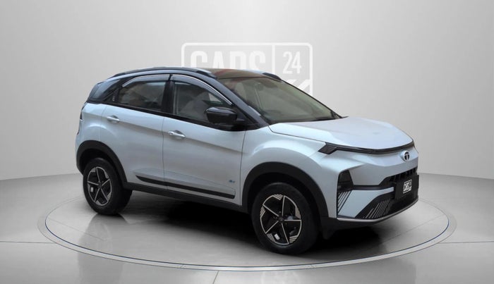 2024 Tata NEXON EV EMPOWERED LONG RANGE, Electric, Automatic, 29,329 km, Right Front Diagonal