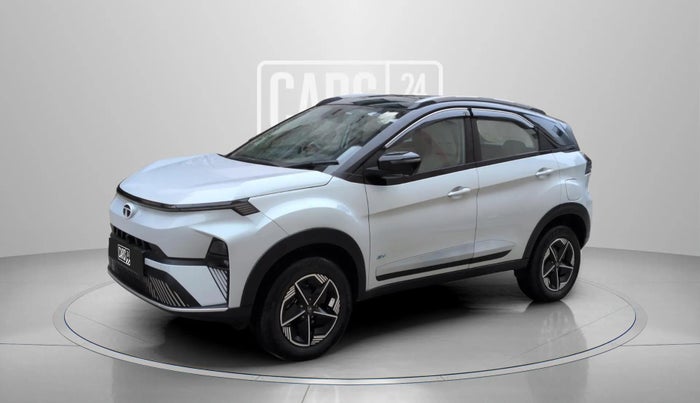 2024 Tata NEXON EV EMPOWERED LONG RANGE, Electric, Automatic, 29,329 km, Left Front Diagonal
