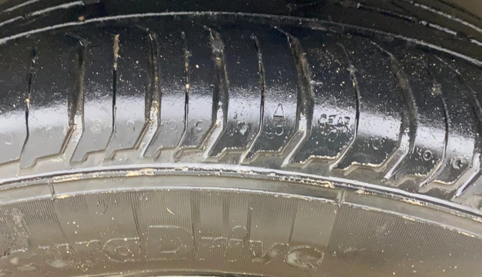 2022 Skoda SLAVIA STYLE 1.5L TSI DSG, Petrol, Automatic, 50,311 km, Right Front Tyre Tread