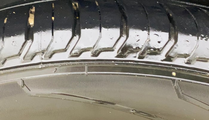 2022 Skoda SLAVIA STYLE 1.5L TSI DSG, Petrol, Automatic, 50,311 km, Left Front Tyre Tread