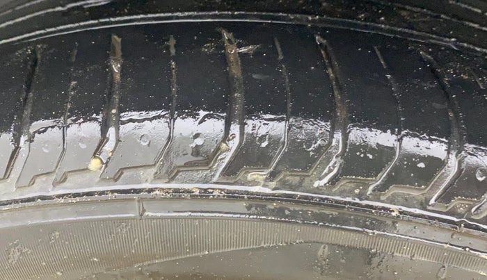 2022 Skoda SLAVIA STYLE 1.5L TSI DSG, Petrol, Automatic, 50,311 km, Right Rear Tyre Tread