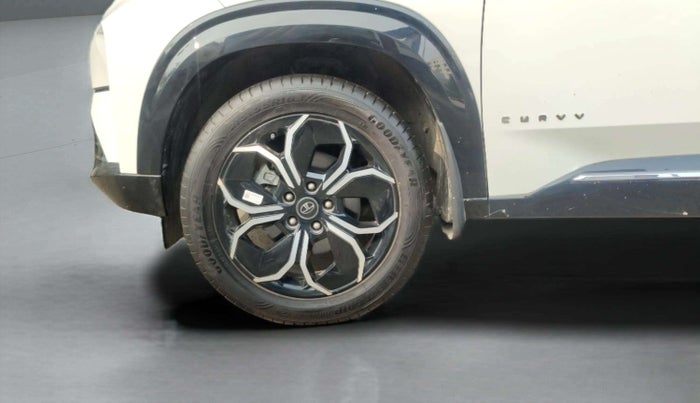 2024 Tata Curvv Accomplished S 1.2 Petrol 7DCA, Petrol, Automatic, 3,578 km, Left Front Wheel