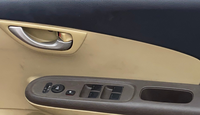 2013 Honda Brio VX AT, Petrol, Automatic, 42,867 km, Driver Side Door Panels Control