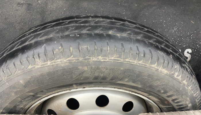 2015 Hyundai i10 MAGNA 1.1, CNG, Manual, 1,23,243 km, Spare Tyre