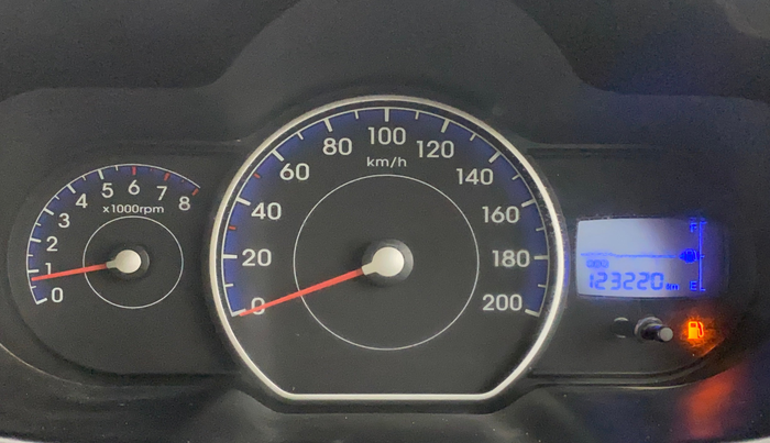 2015 Hyundai i10 MAGNA 1.1, CNG, Manual, 1,23,243 km, Odometer Image