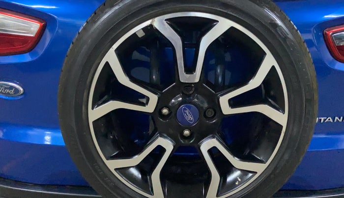 2019 Ford Ecosport TITANIUM 1.5L SIGNATURE EDITION (SUNROOF) PETROL, Petrol, Manual, 1,03,358 km, Spare Tyre