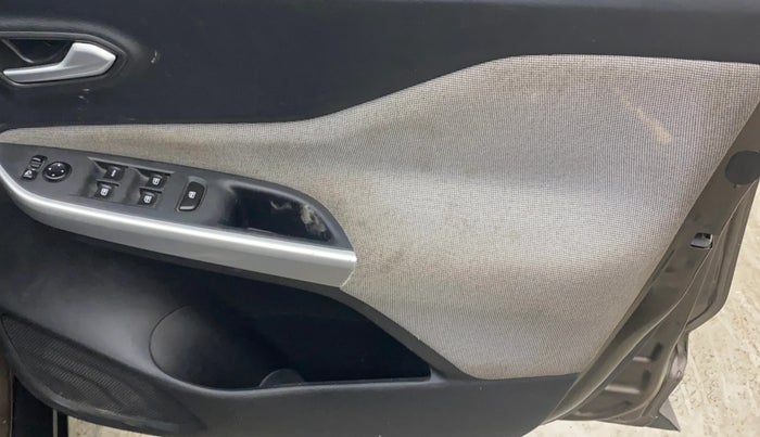 2021 Nissan MAGNITE XL TURBO CVT, Petrol, Automatic, 39,779 km, Driver Side Door Panels Control