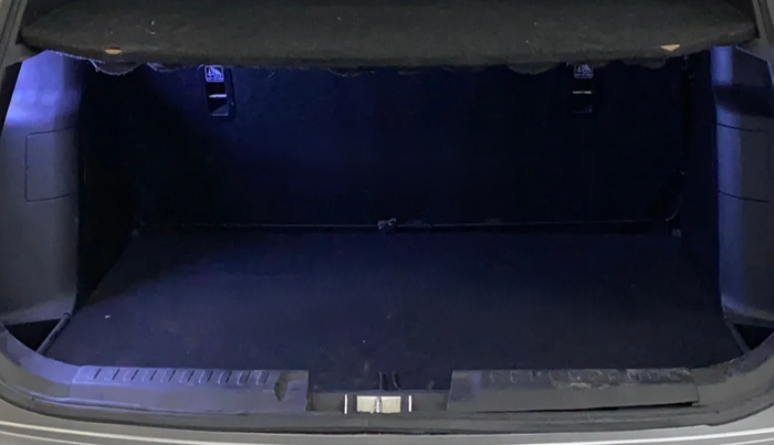 2022 Maruti Vitara Brezza LXI, Petrol, Manual, 38,066 km, Boot Inside