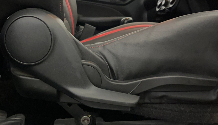 2018 Maruti Swift VXI AMT, Petrol, Automatic, 59,746 km, Driver Side Adjustment Panel