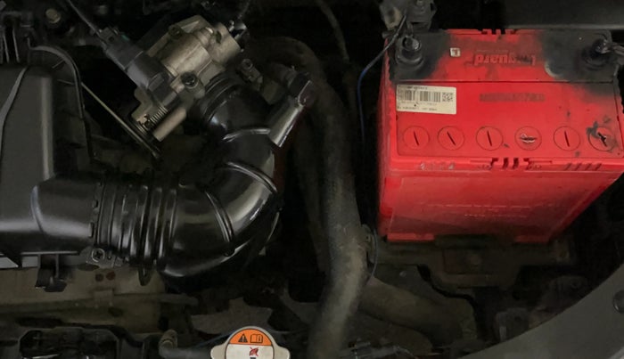 2014 Hyundai i10 SPORTZ 1.1, Petrol, Manual, 42,584 km, Engine View - Left