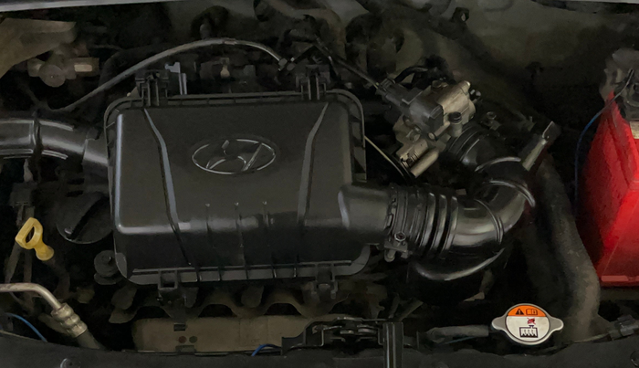 2014 Hyundai i10 SPORTZ 1.1, Petrol, Manual, 42,584 km, Engine View