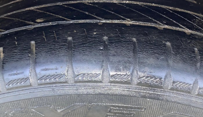 2013 Honda Amaze 1.2L I-VTEC VX, Petrol, Manual, 74,720 km, Right Rear Tyre Tread