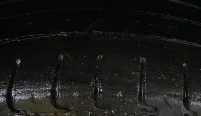 2017 Maruti Alto K10 LXI (O), CNG, Manual, 77,470 km, Right Rear Tyre Tread