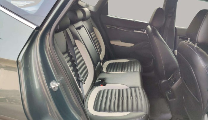 2023 KIA SELTOS GTX 1.5 Diesel AT, Diesel, Automatic, 24,154 km, Right Side Rear Door Cabin