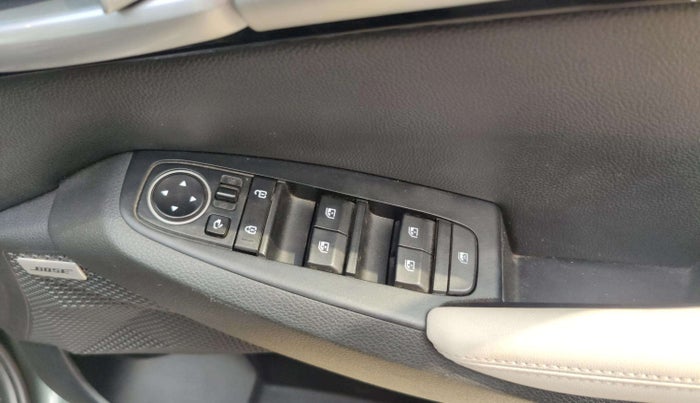 2023 KIA SELTOS GTX 1.5 Diesel AT, Diesel, Automatic, 24,154 km, Driver Side Door Panels Control