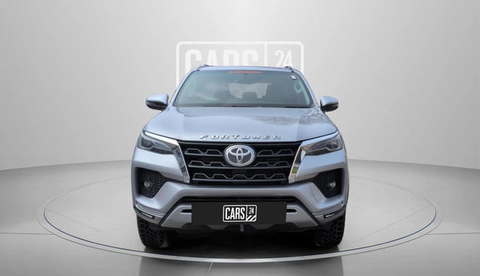 2024 Toyota Fortuner 4X2 MT 2.8 DIESEL, Diesel, Manual, 16,861 km, Front