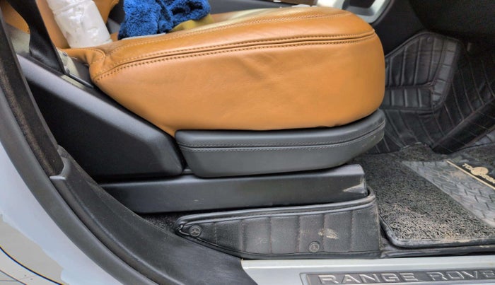 2020 Landrover Range Rover VOGUE SE 3.0 DIESEL LWB, Diesel, Automatic, 61,758 km, Driver Side Adjustment Panel