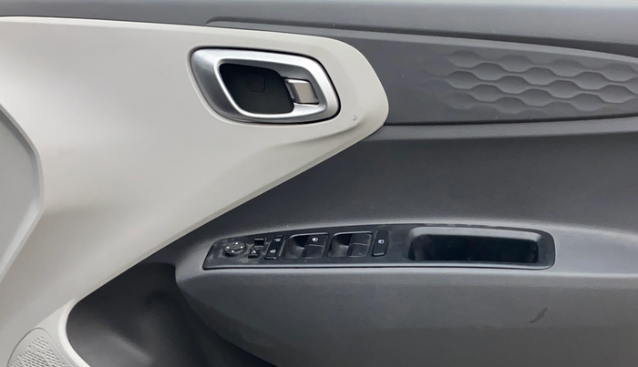 2020 Hyundai GRAND I10 NIOS SPORTZ AMT 1.2 KAPPA VTVT, Petrol, Automatic, 12,551 km, Driver Side Door Panels Control