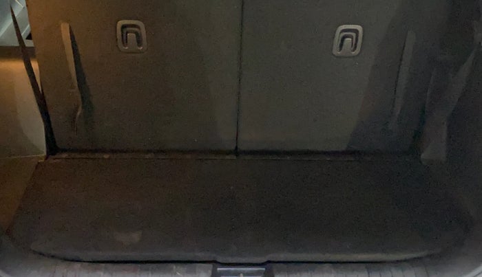 2023 KIA CARENS PRESTIGE PLUS 1.5 PETROL IMT 7 STR, Petrol, Manual, 5,561 km, Boot Inside