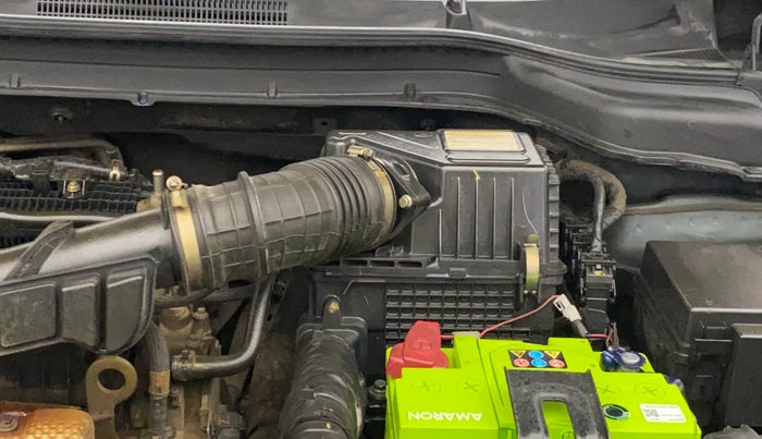 2022 Mahindra XUV300 W4 1.2 PETROL, Petrol, Manual, 91,761 km, Engine View - Left