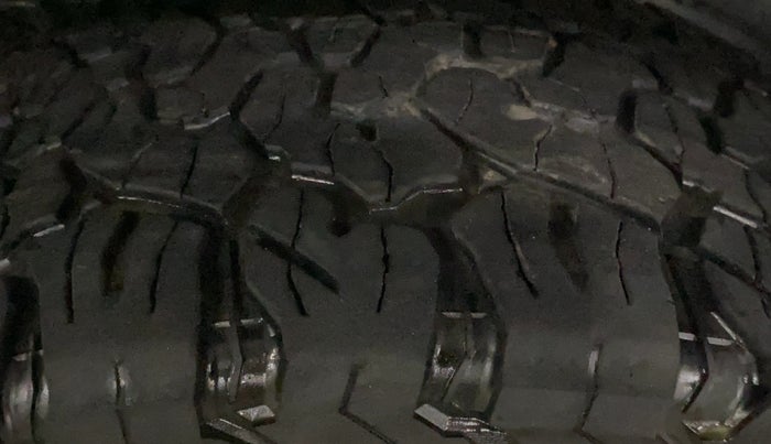 2016 Chevrolet Trailblazer LTZ AT, Diesel, Automatic, 95,632 km, Right Rear Tyre Tread