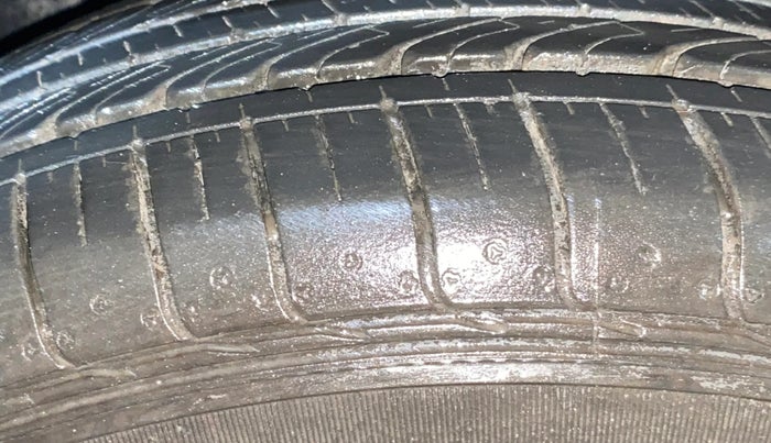 2022 Tata PUNCH ACCOMPLISHED MT CAMO EDITION, Petrol, Manual, 5,550 km, Left Front Tyre Tread