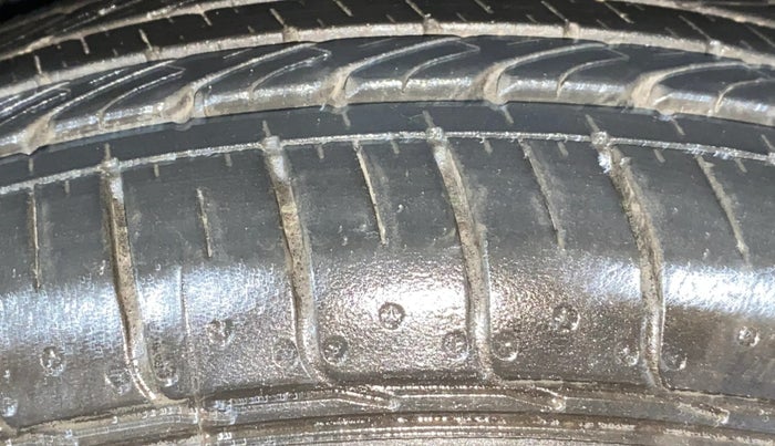 2022 Tata PUNCH ACCOMPLISHED MT CAMO EDITION, Petrol, Manual, 5,550 km, Right Front Tyre Tread