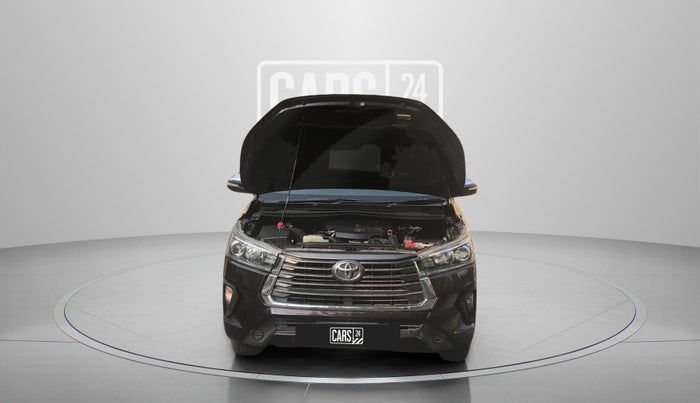 2017 Toyota Innova Crysta 2.8 ZX AT 7 STR, Diesel, Automatic, 68,460 km, Open Bonet