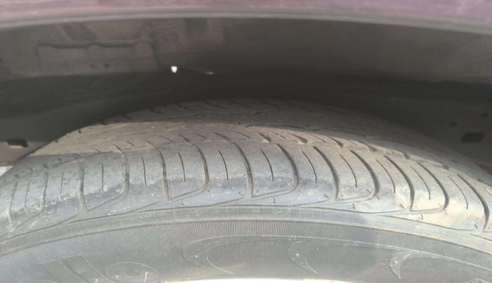 2017 Toyota Innova Crysta 2.8 ZX AT 7 STR, Diesel, Automatic, 68,460 km, Left Rear Tyre Tread