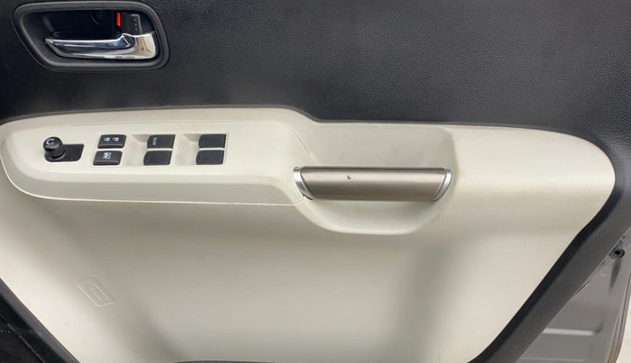 2018 Maruti IGNIS DELTA 1.2 AMT, Petrol, Automatic, 12,973 km, Driver Side Door Panels Control