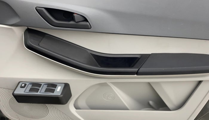2025 Tata Tiago XE PETROL, Petrol, Manual, 6,079 km, Driver Side Door Panels Control