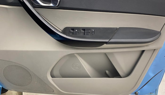 2017 Tata Tiago XZ PETROL, Petrol, Manual, 71,660 km, Driver Side Door Panels Control