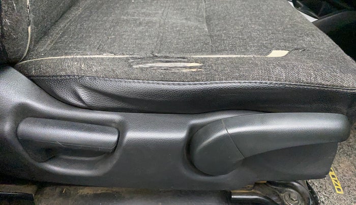 2018 Honda WR-V 1.5L I-DTEC VX MT, Diesel, Manual, 1,23,279 km, Driver Side Adjustment Panel
