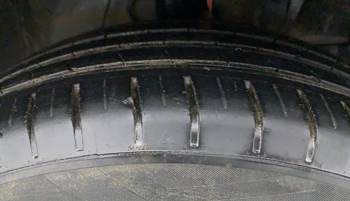 2018 Honda WR-V 1.5L I-DTEC VX MT, Diesel, Manual, 1,23,279 km, Right Front Tyre Tread