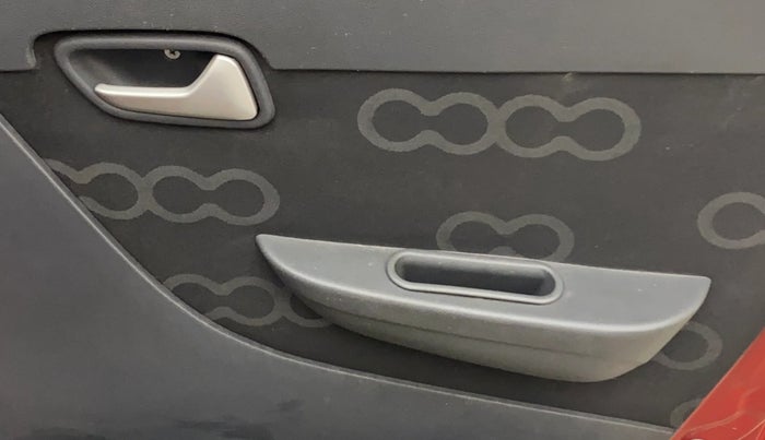 2016 Maruti Alto 800 LXI, Petrol, Manual, 37,958 km, Driver Side Door Panels Control